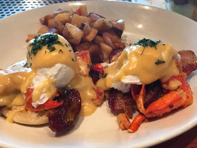 The Lobster Benedict featured two perfectly poached eggs covered in a cayenne citrus hollandaise sauce that had just the right amount of heat to it. The peppered bacon was amazing, nice and hot. The fried potatoes were nicely seasoned......but can we talk about the lobster?!?! So good! Well seasoned and super fresh.....not gonna lie, I looked to see if there was a dock with a captain in the back of the restaurant because it's one of the best preparations of lobster I've had in a long time. Drink One of my favorite drinks during my trip here was the Frozen Peach Bellini. Aside from being a pretty drink upon arrival, it packed a really good natural peach flavor that would be enjoyable by anyone who likes the fruit.