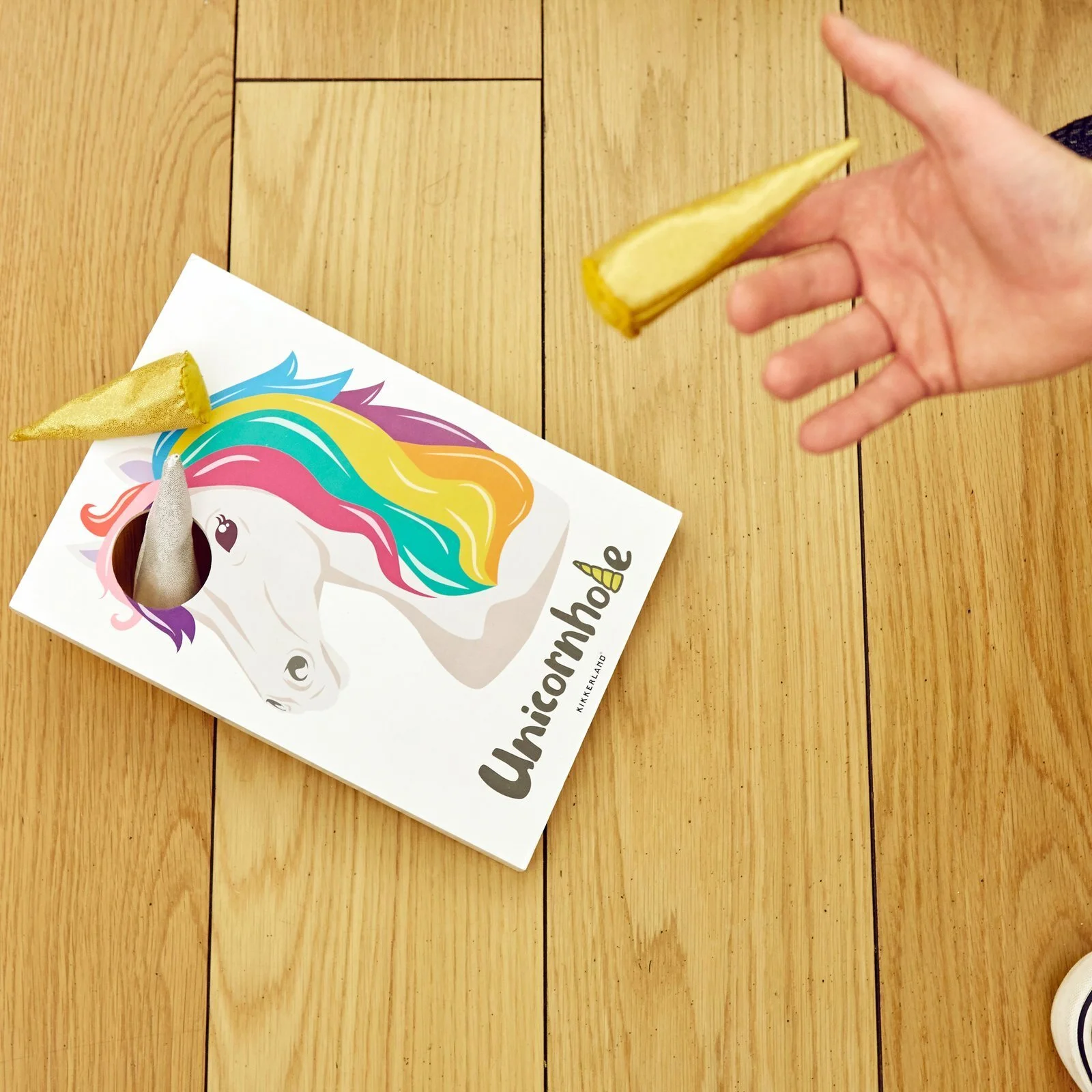 GG175_UnicornholeAction_1600x1600.jpg