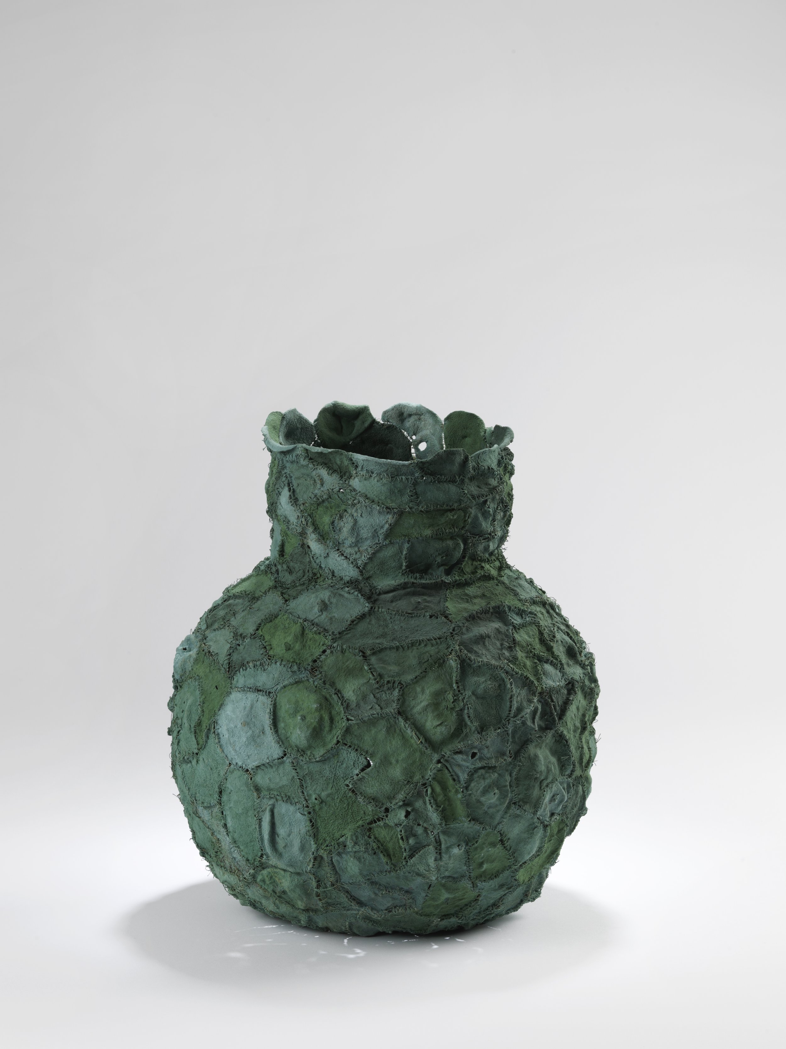 1-L&C Lab_Biomater Green Vase.jpg