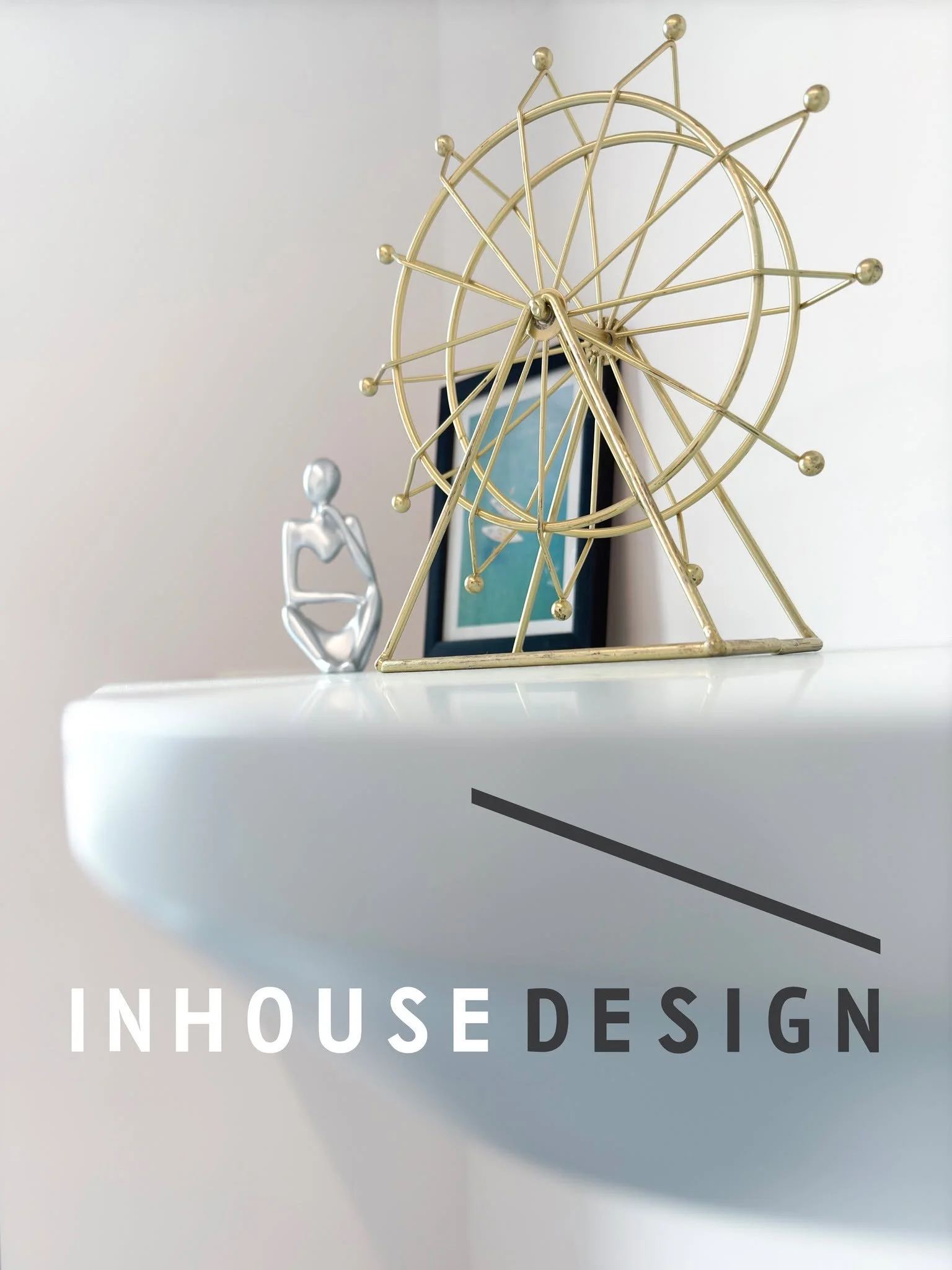 將軍澳 嘉悅 l 3房單位
設計風格 l 地中海風格

單位中的業主因爲偏愛藍色，因此設計師為單位采用地中海風格配色方案。
白色及藍色調配搭能夠營造出清新、冷靜和浪漫的氛圍。傢俬亦以圓形或者扇形做凹凸造型，以其優美的線條帶出華麗經典的地中海風格標誌。

#室內設計 #傢俬訂造 #裝修 #傢俬 #INTERIORDESIGN #INTERIOR #DESIGN #蔚藍灣畔 #新都城 #將軍澳中心 #將軍澳廣場 #日出康城 #seatosky #MARINI #MONTARA #LP6 #LP10 