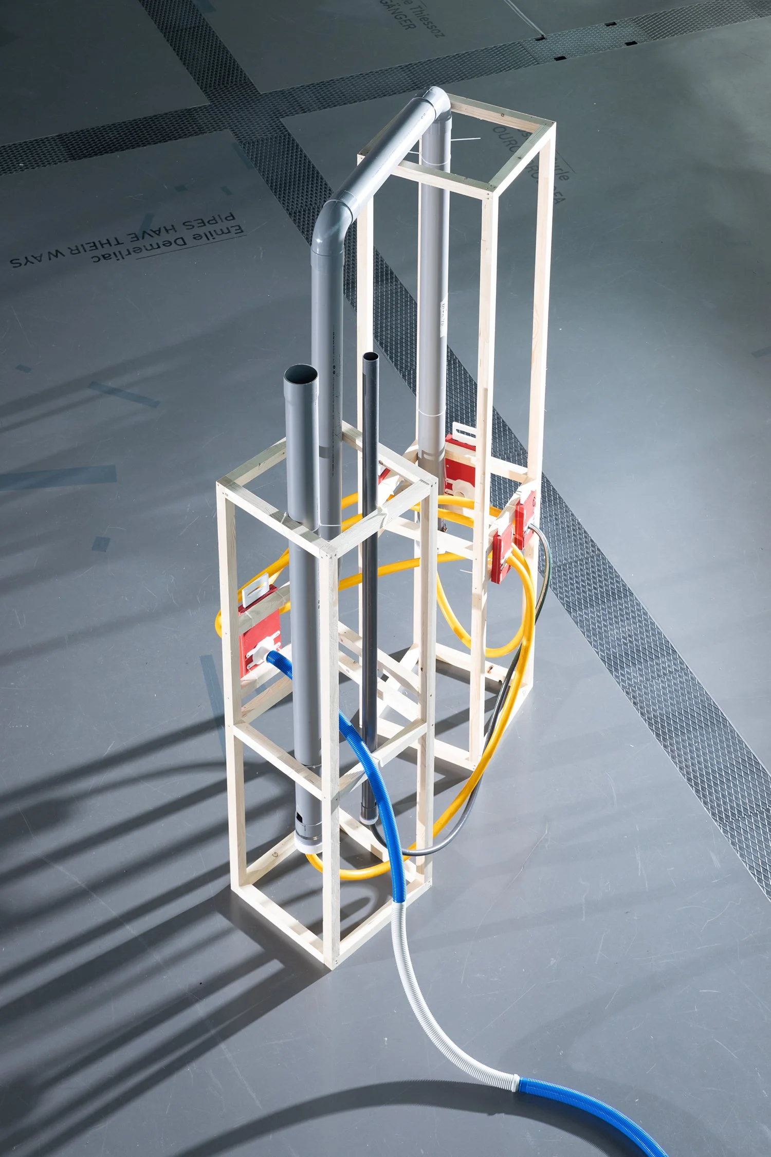 03_PIPES_HAVE_THEIR_WAYS_EMILE_DEMERLIAC_LOW_RES.jpg