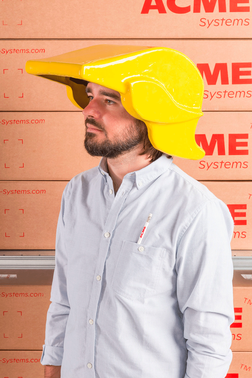 ACME_Life_LOW©HEAD_MGiesbrechthelmet.gif