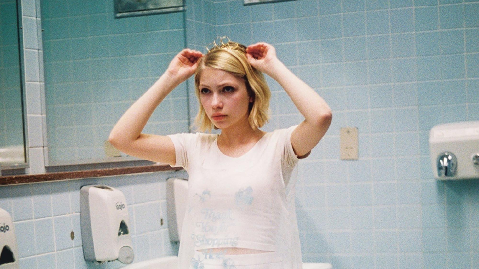 Tavi Gevinson, la media queen adolescente fotografata da Petra Collins