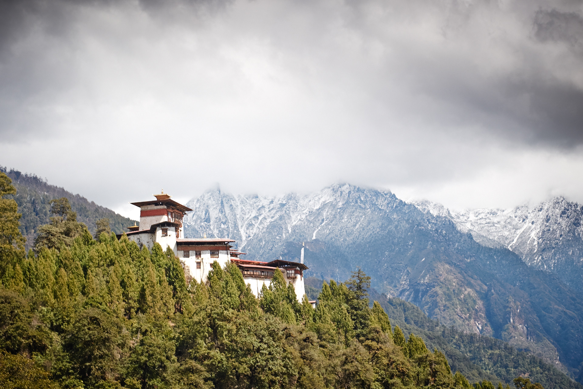 Gasa Dzong at the foot of the Himalayas