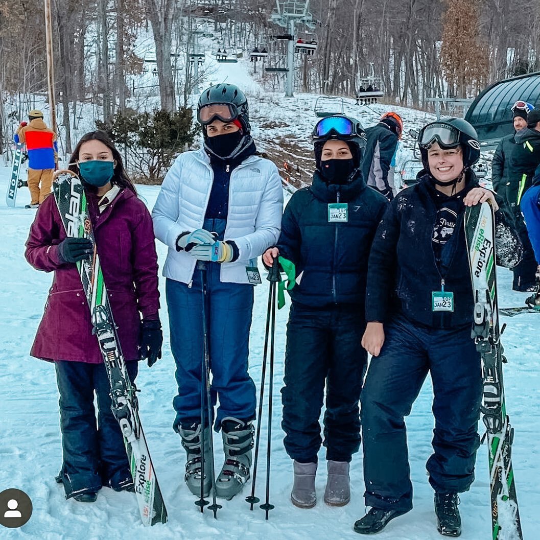 What would winter in Wisconsin be without an annual skiing trip!? Our young professionals and campus students had a blast on the slopes last weekend! ⛷🎿 ❄️ 🥶