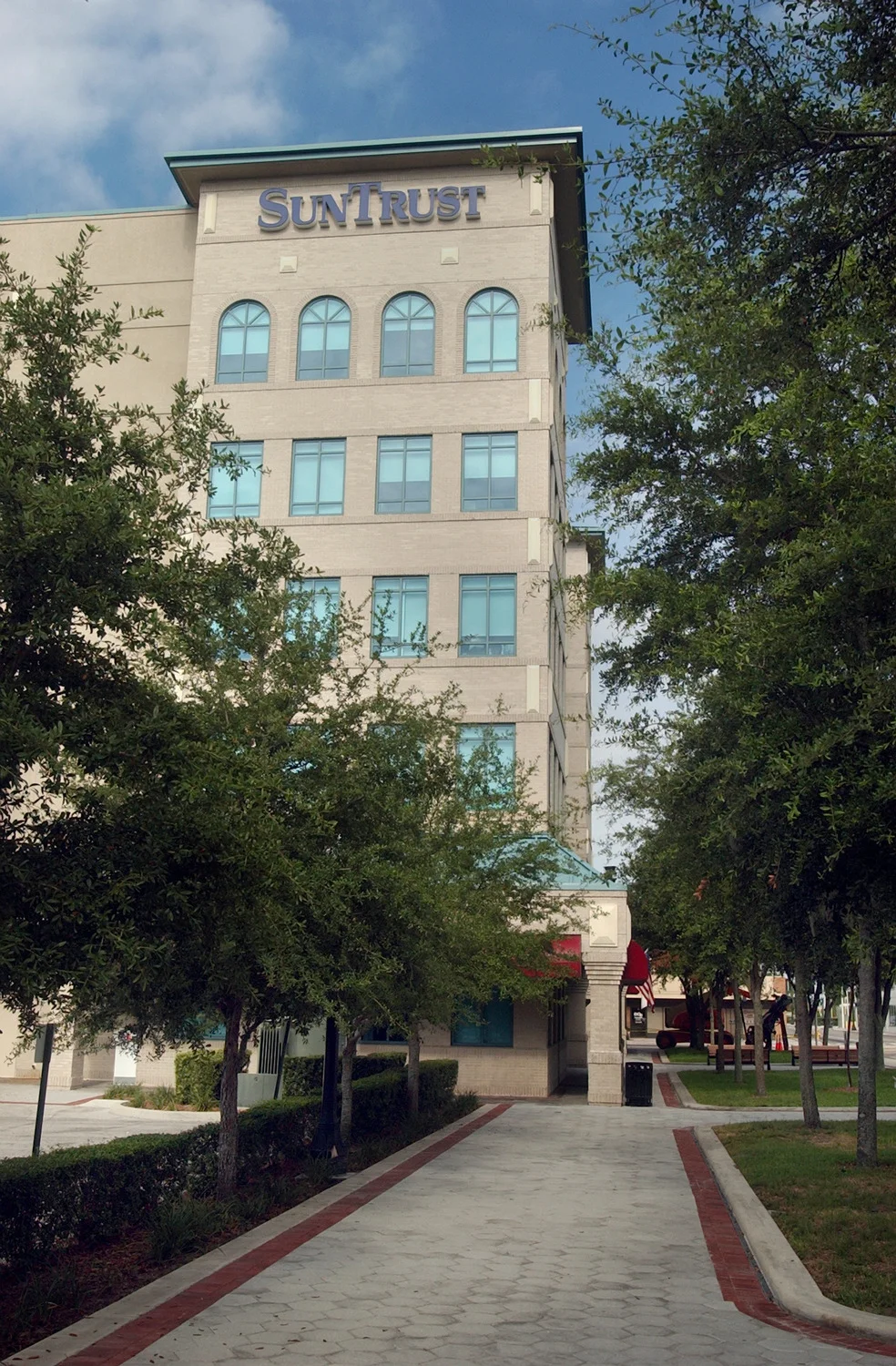 suntrust bank3.jpg