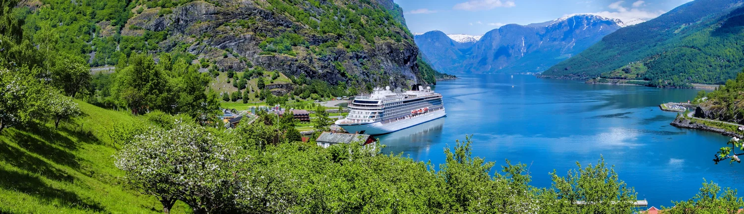 Flåm in Flåmsdalen at the inner end of Aurlandsfjorden