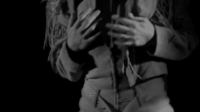 AVD - SINKING SANDS-low.gif