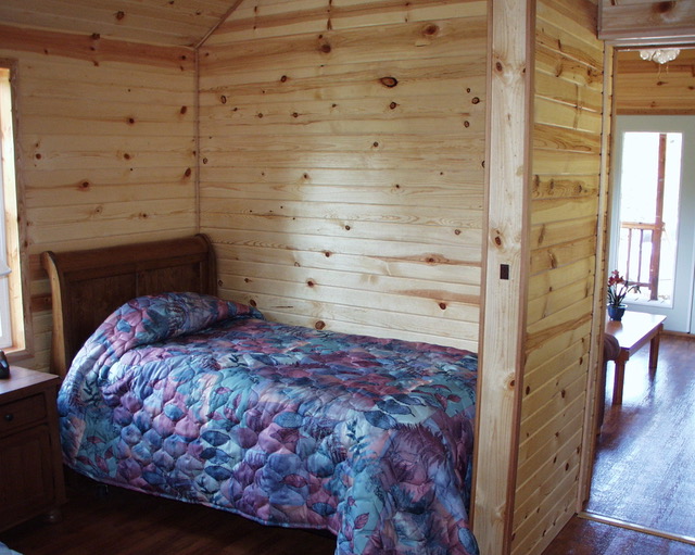Cabin BdRm Twin_.jpeg