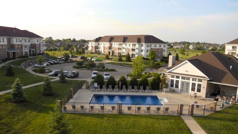 Blackhawk Trails Apts $27,056,000223(f) | Green Madison, WI 196 units March 2021