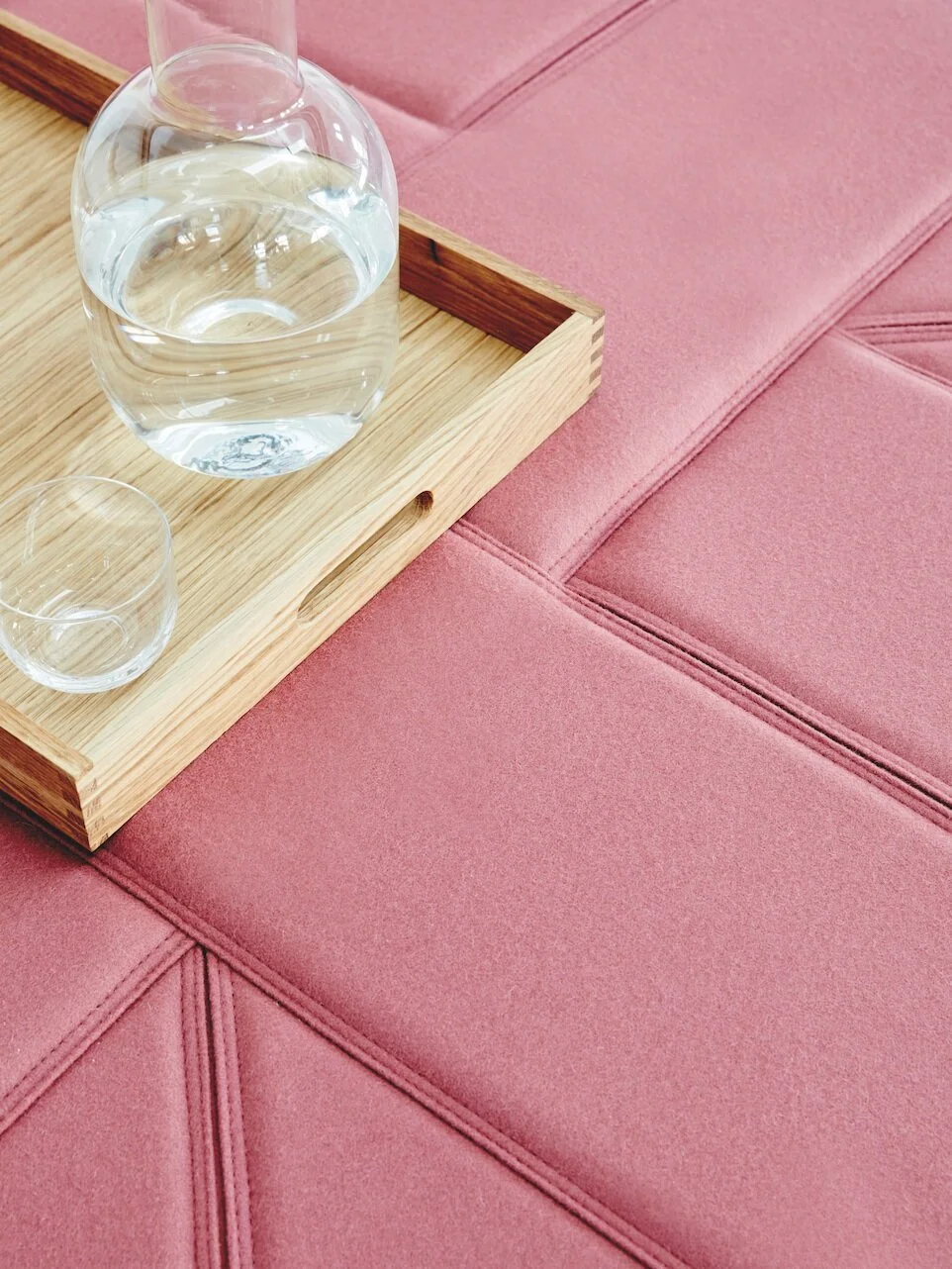 Ribbon ottoman.
