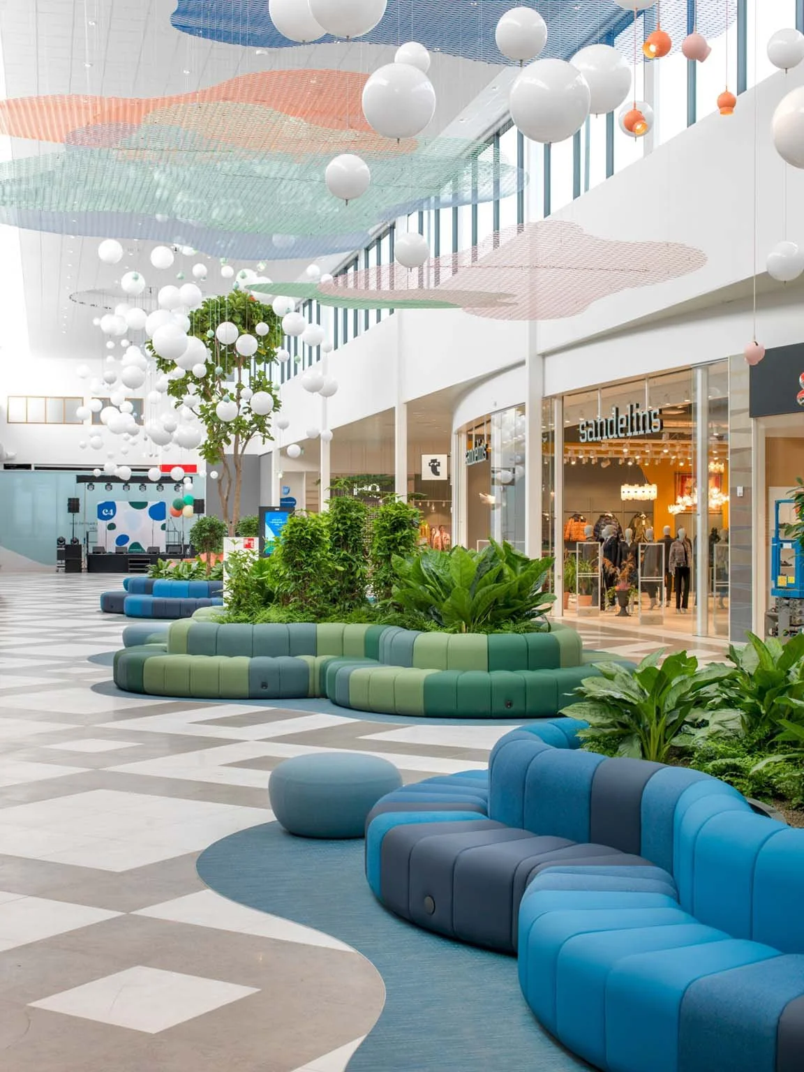 BOB_Seating_SofaModular_ScandinavianSpaces_EnvironmentImage_6.jpg