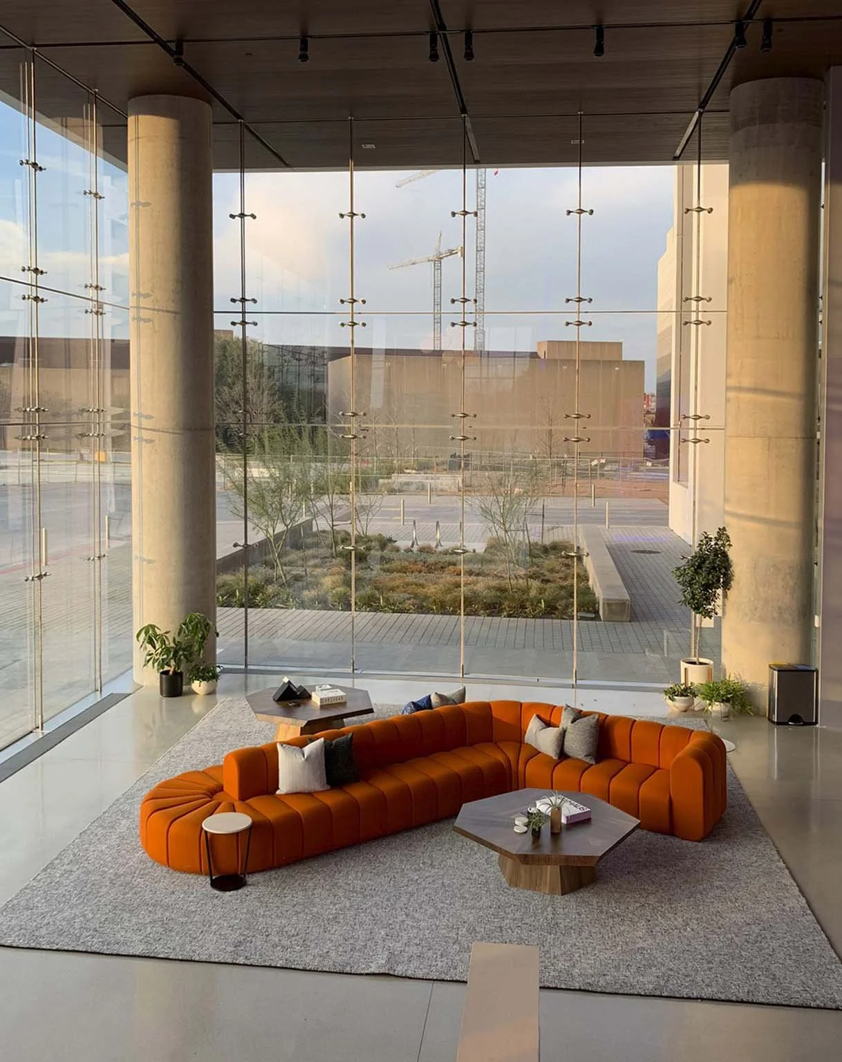 BOB_Seating_SofaModular_ScandinavianSpaces_EnvironmentImage_13.jpg