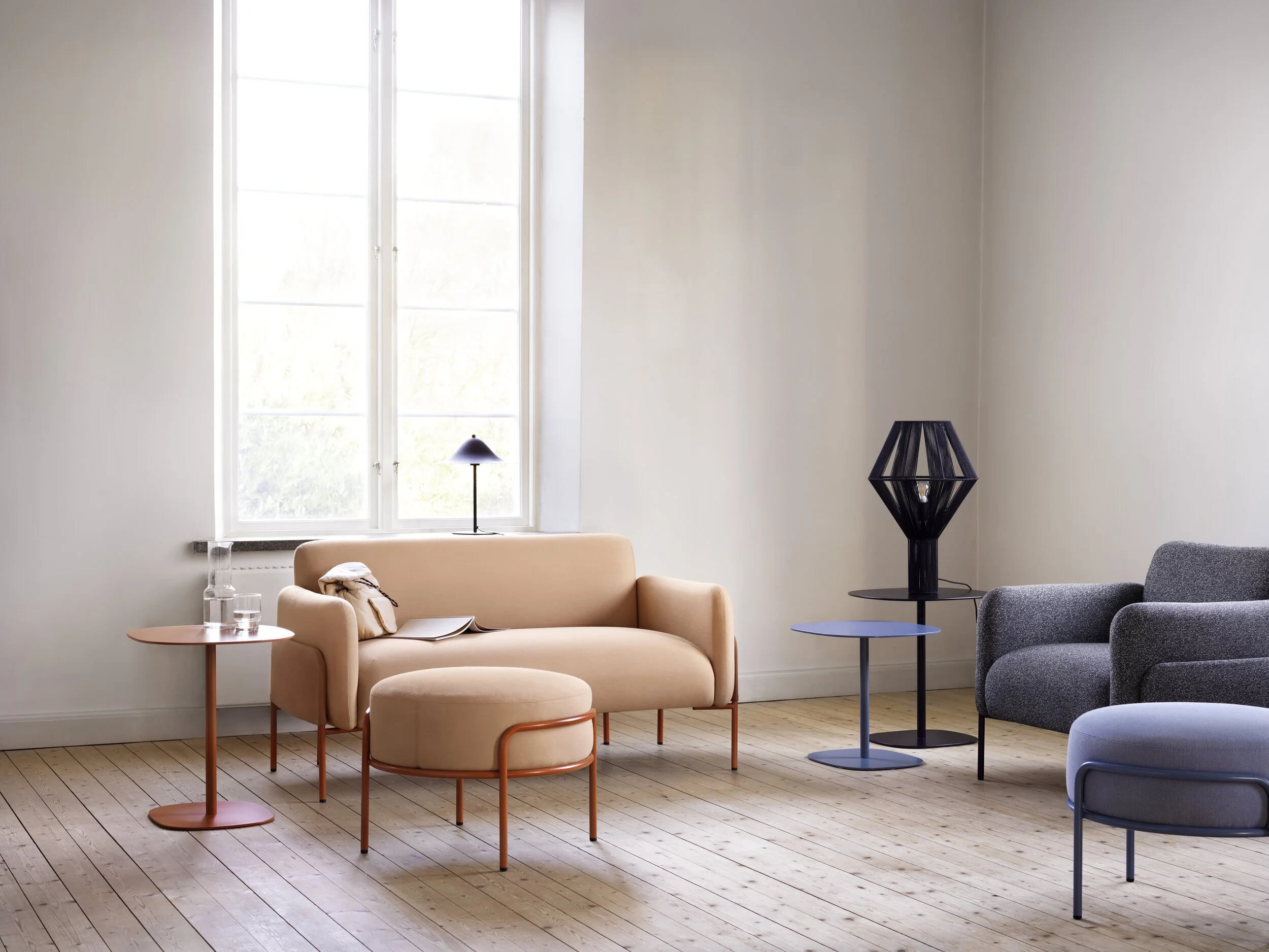 Bolero_Seating_LoungeChairSofa_ScandinavianSpaces_EnvironmentImage_1.jpeg
