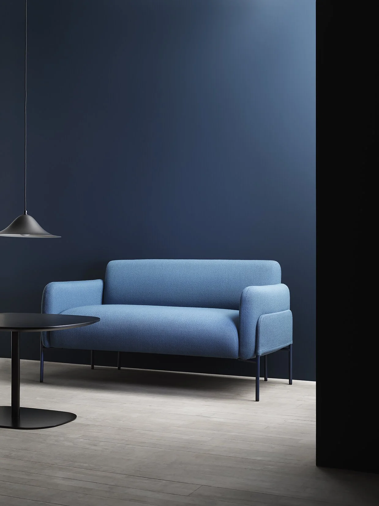 Bolero_Seating_LoungeChairSofa_ScandinavianSpaces_EnvironmentImage_3.jpeg
