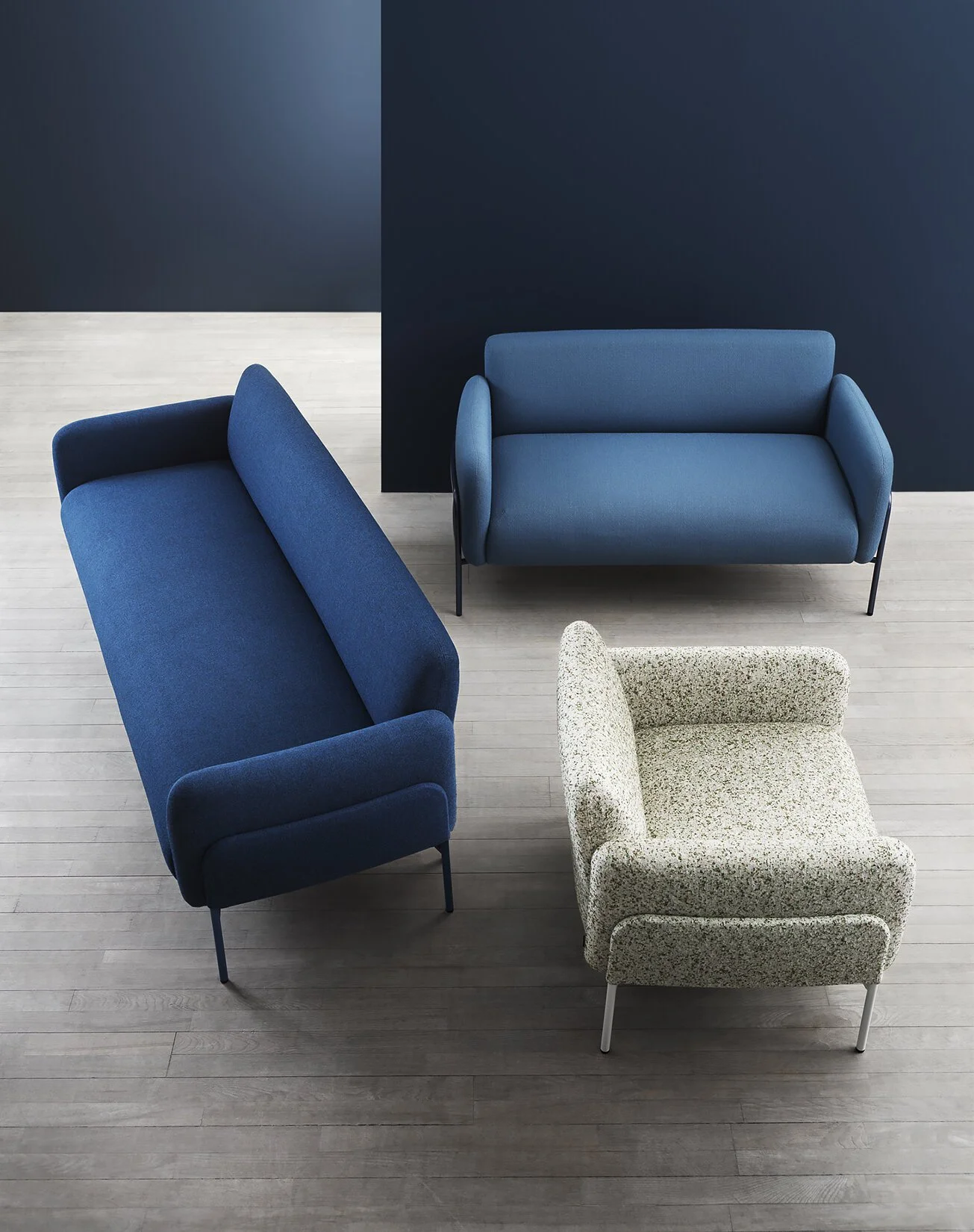 Bolero_Seating_LoungeChairSofa_ScandinavianSpaces_EnvironmentImage_5.jpeg
