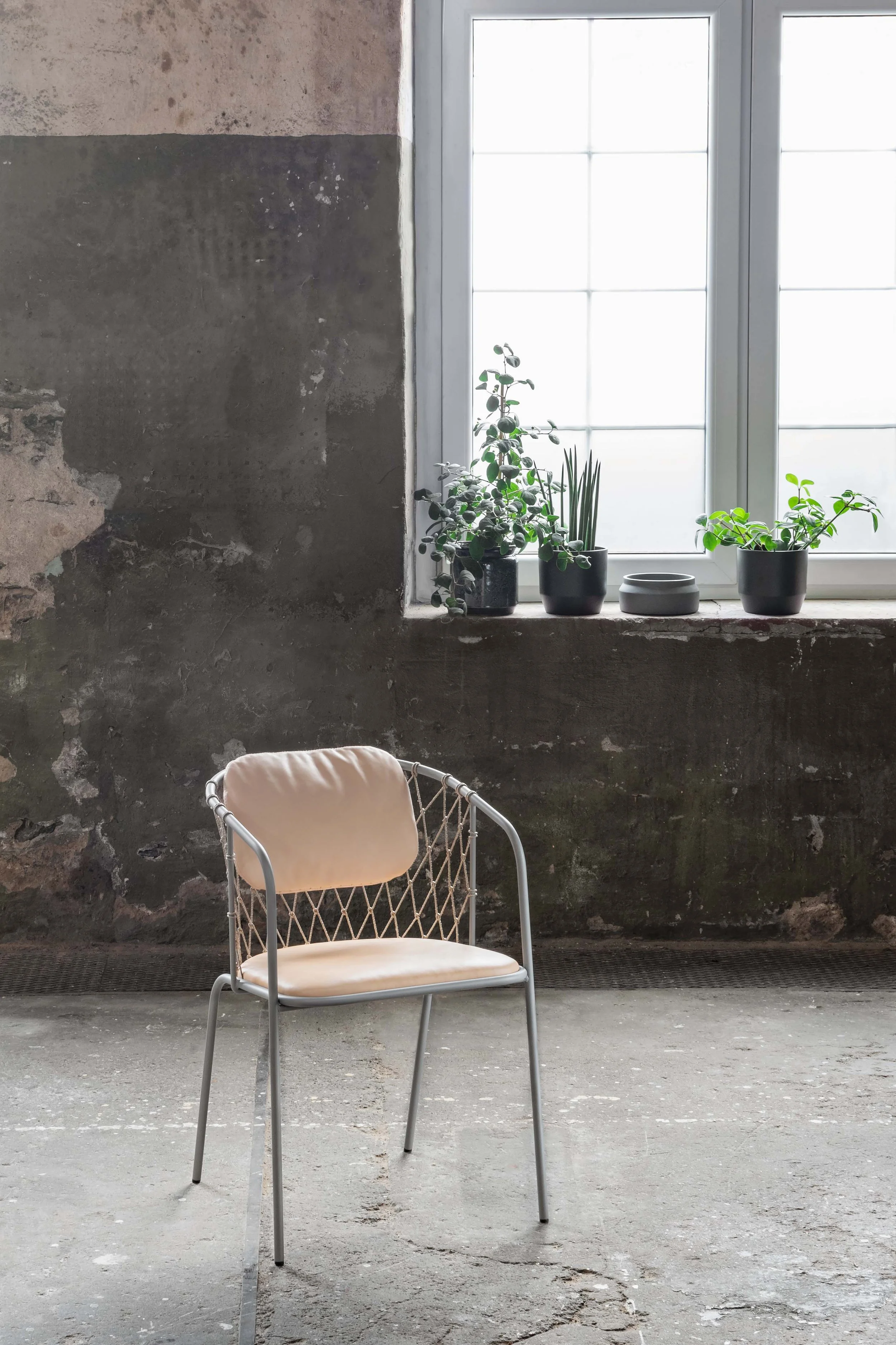 Yarn_Seating_GuestDining_ScandinavianSpaces_EnvironmentImage_3.jpg