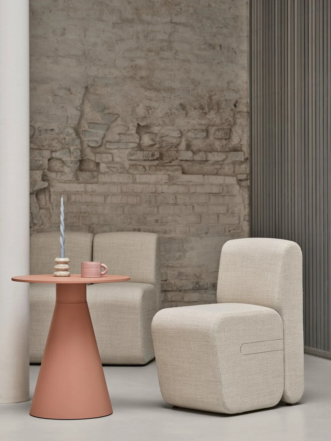 Bobby_Seating_SofaModular_ScandinavianSpaces_EnvironmentImage_6.jpeg
