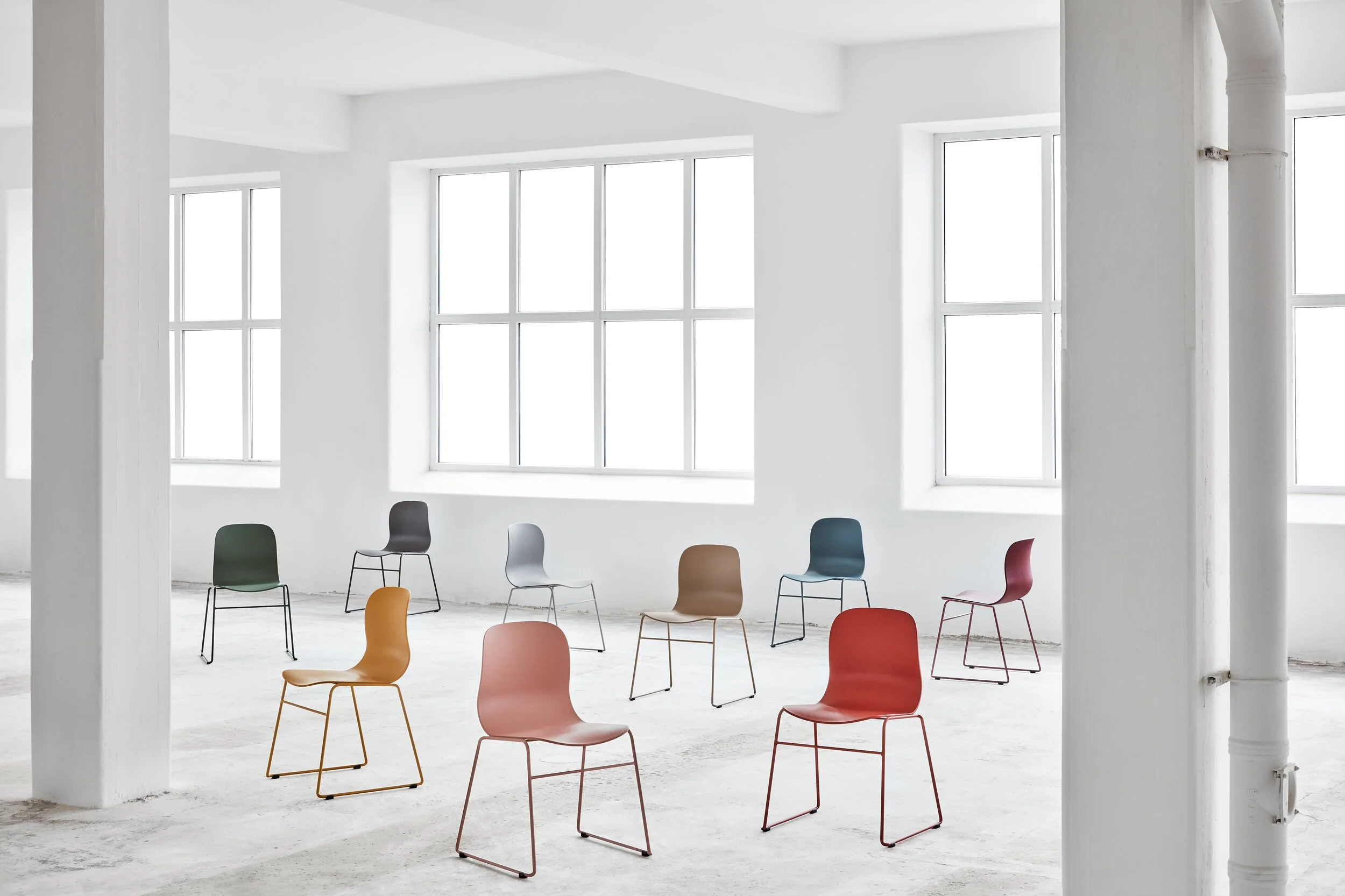 NeoLite_Seating_GuestDiningStool_ScandinavianSpaces_EnvironmentImage_2.jpeg