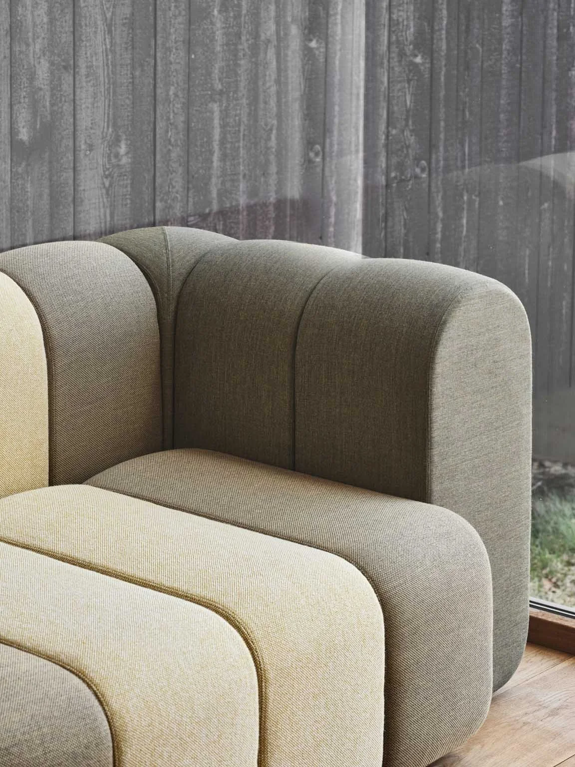 BOBHome_Seating_SofaModular_ScandinavianSpaces_EnvironmentImage_5.jpg