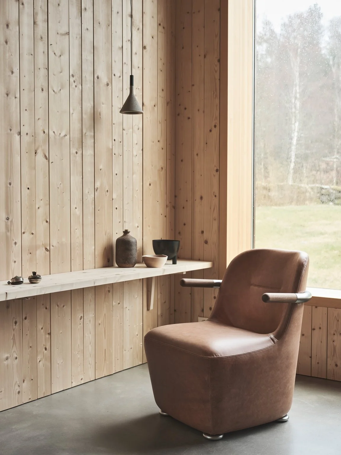 Jackson_Seating_LoungeChair_ScandinavianSpaces_EnvironmentImage_8.jpeg