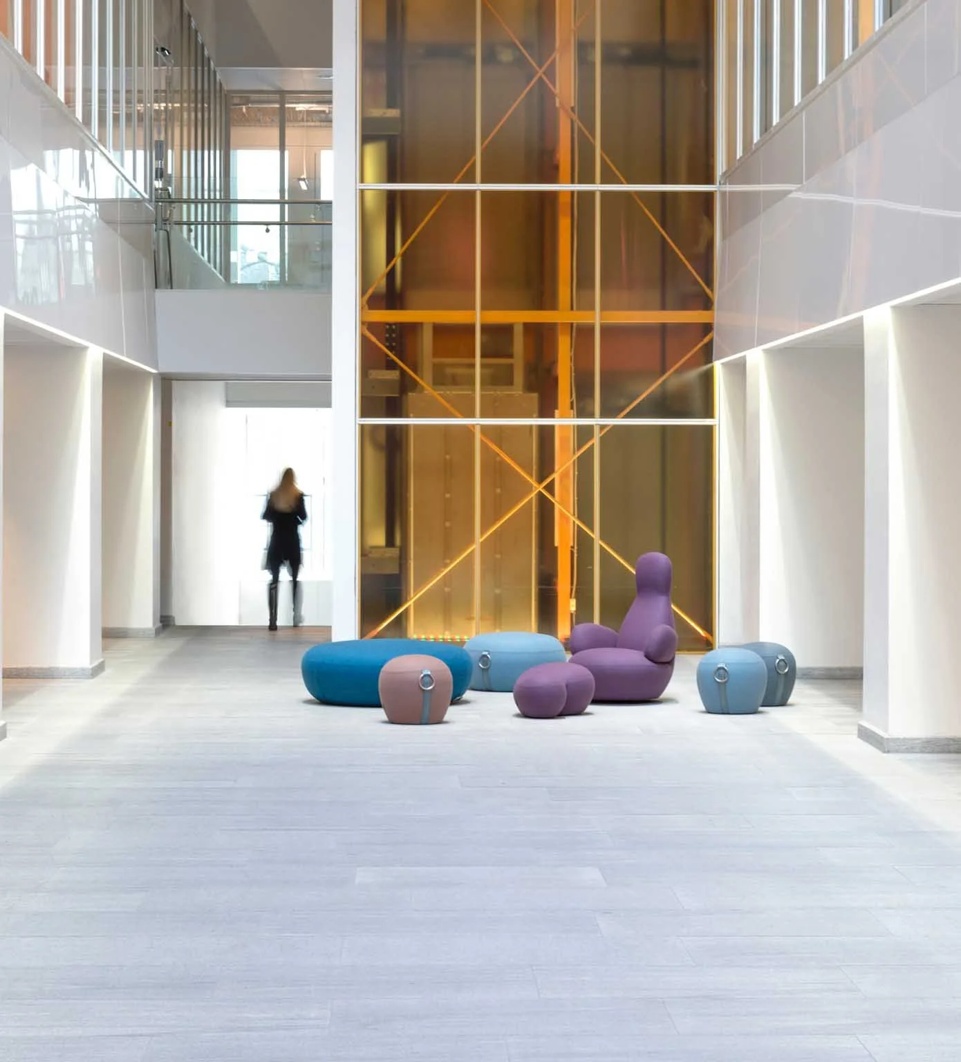 Pucca_Seating_BenchOttoman_ScandinavianSpaces_EnvironmentImage_2.jpg