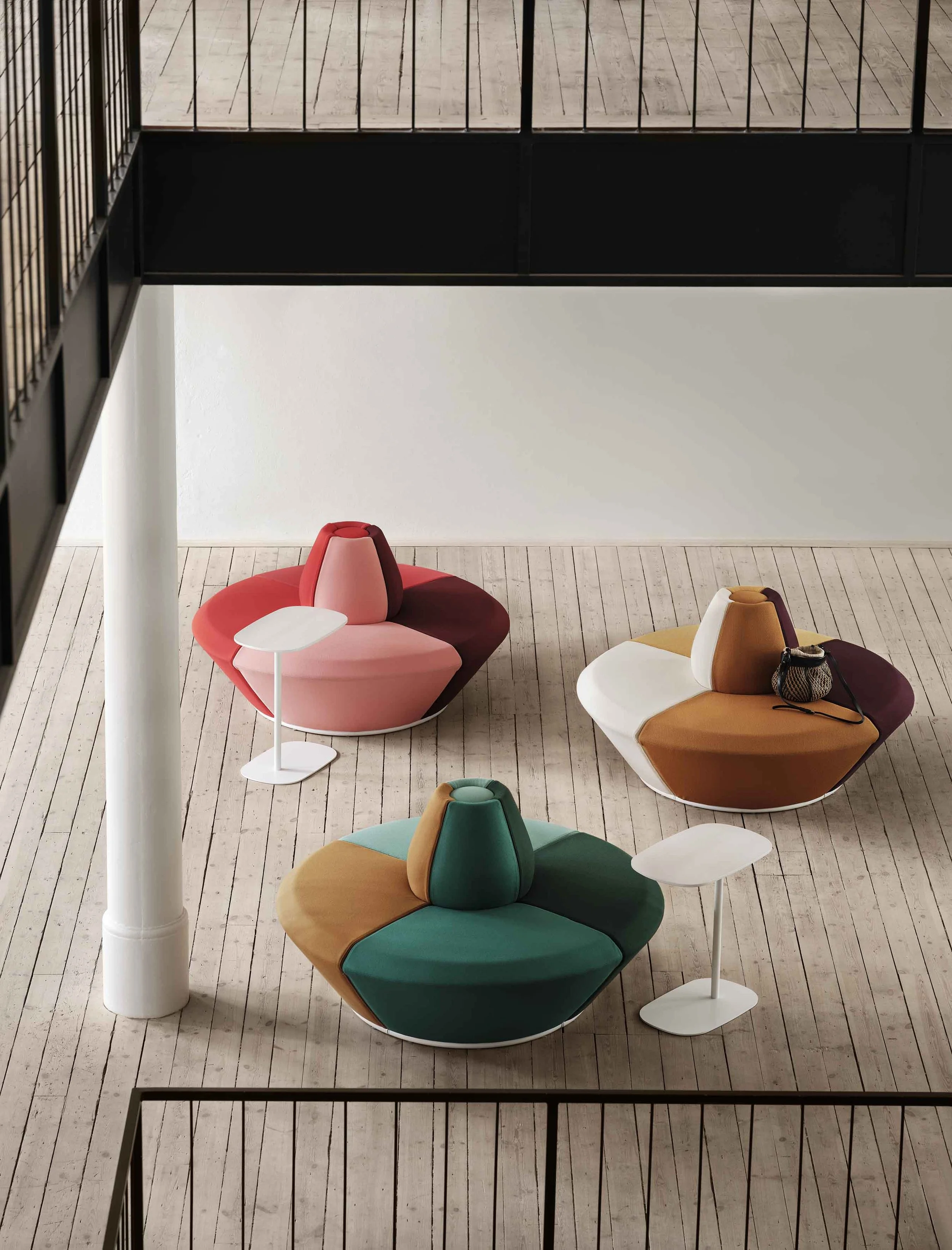 Spino_Seating_SofaModular_ScandinavianSpaces_EnvironmentImage_11.jpg