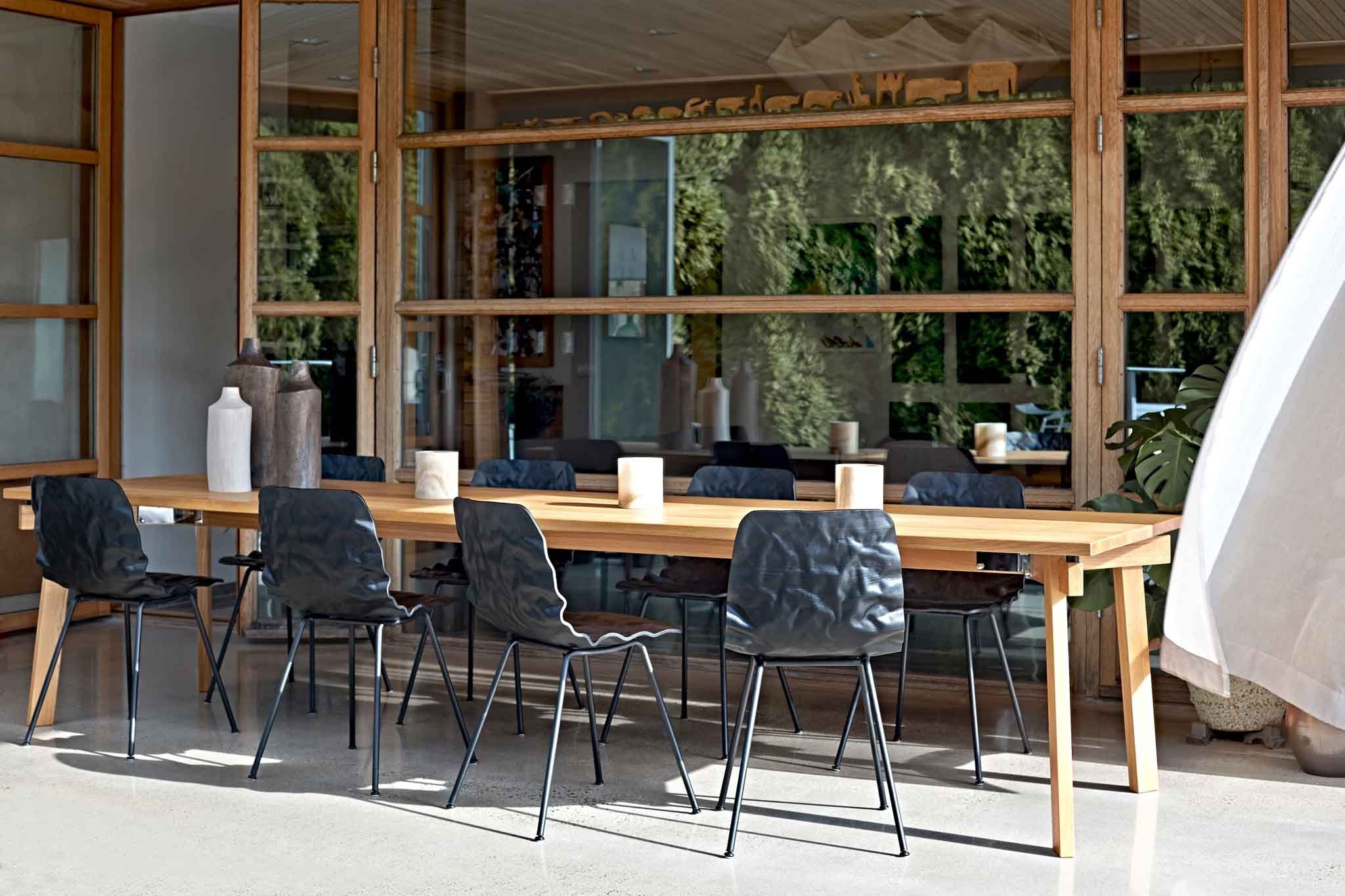 Dent_Seating_GuestDiningStool_ScandinavianSpaces_EnvironmentImage_2.jpg