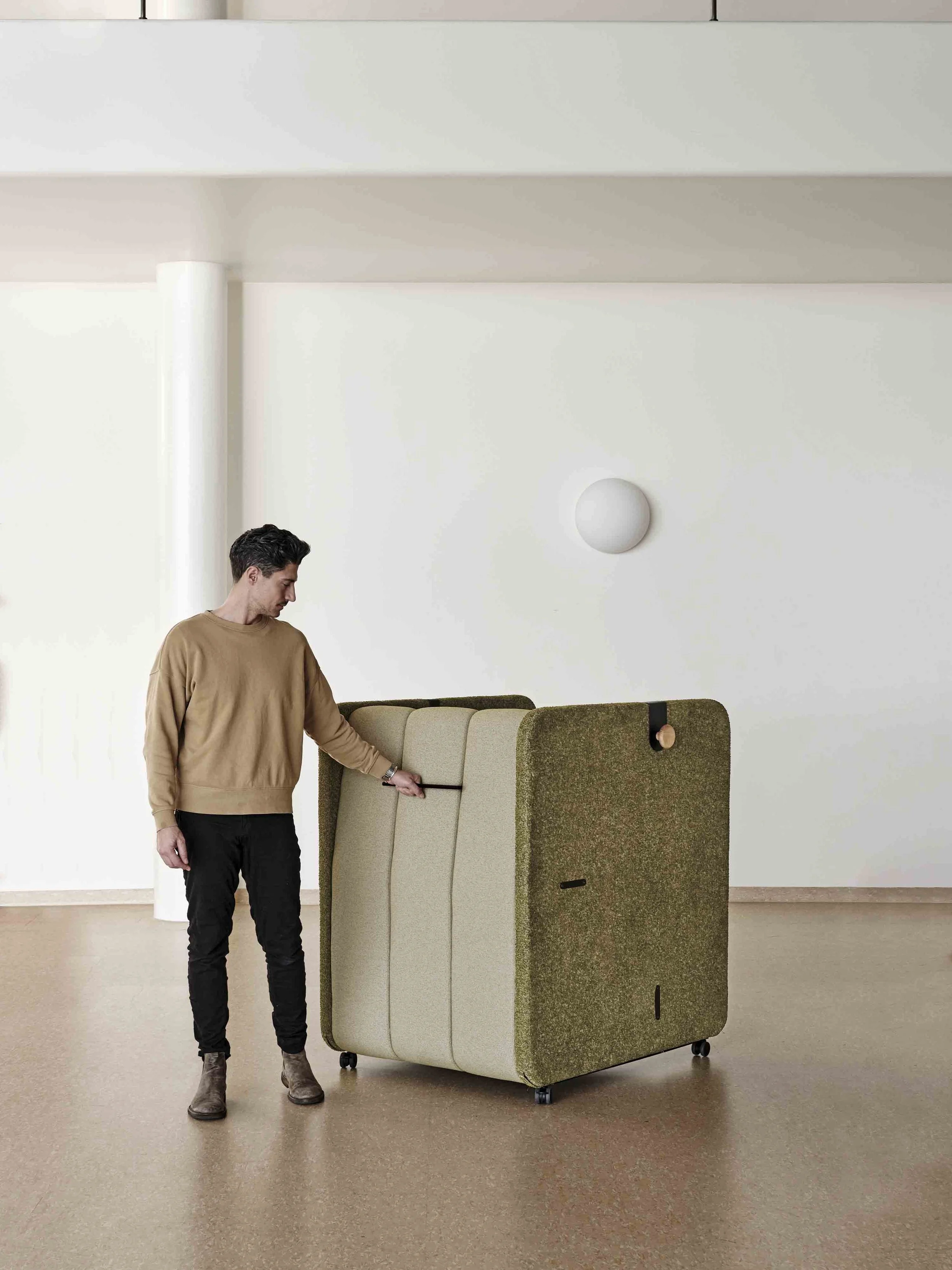 BOBBiz_Seating_SofaModular_ScandinavianSpaces_EnvironmentImage_5.jpg