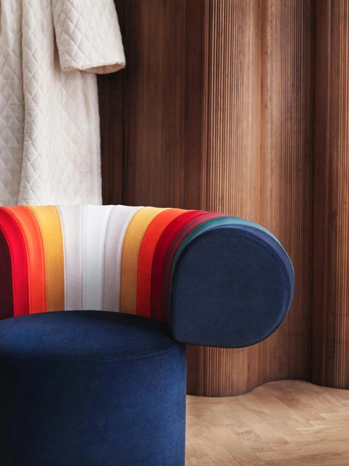 BigTalk_Seating_LoungeChair_ScandinavianSpaces_EnvironmentImage_1.jpeg