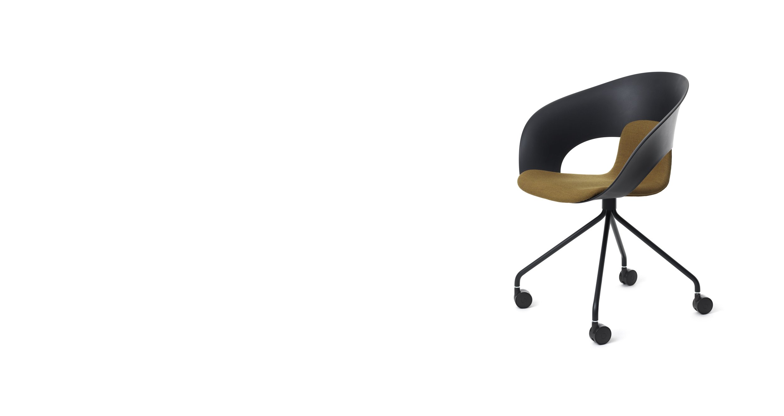 Deli_Seating_GuestDiningStool_ScandinavianSpaces_ProductImage_4.jpg