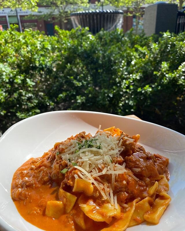 Tonight we are out of our orecchiette pasta dish but we have a delicious short rib bolognese with fresh homemade pasta to temporarily take its place for the night! Open for curbside 4-8! Try out our new online ordering on our website!