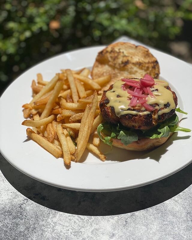 Tonight&rsquo;s special: Grilled sesame salmon burger with arugula, pickled red onion, and a maple dijon aioli with French fries for $16! Open for reservations 5-9 tonight and for take out until 8!