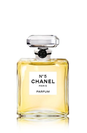 This $15,000 Bottle of Chanel No. 5 Perfume Will Make Her Feel Like Marilyn  Monroe – Robb Report
