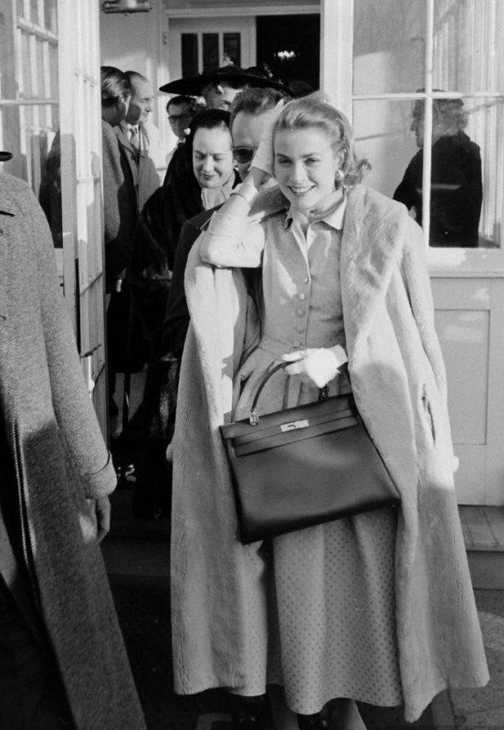 Cafe-De-Paris_Grace_kelly_piccadilly_fashion_she_wore_stars_inspiration_bombshells_8.jpg