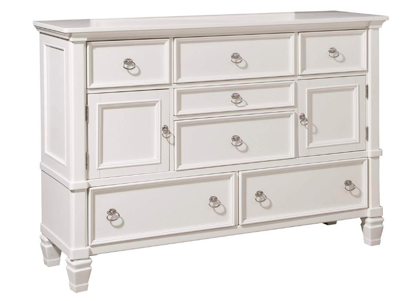 Marilyn Monroe's White Furniture Aesthetic