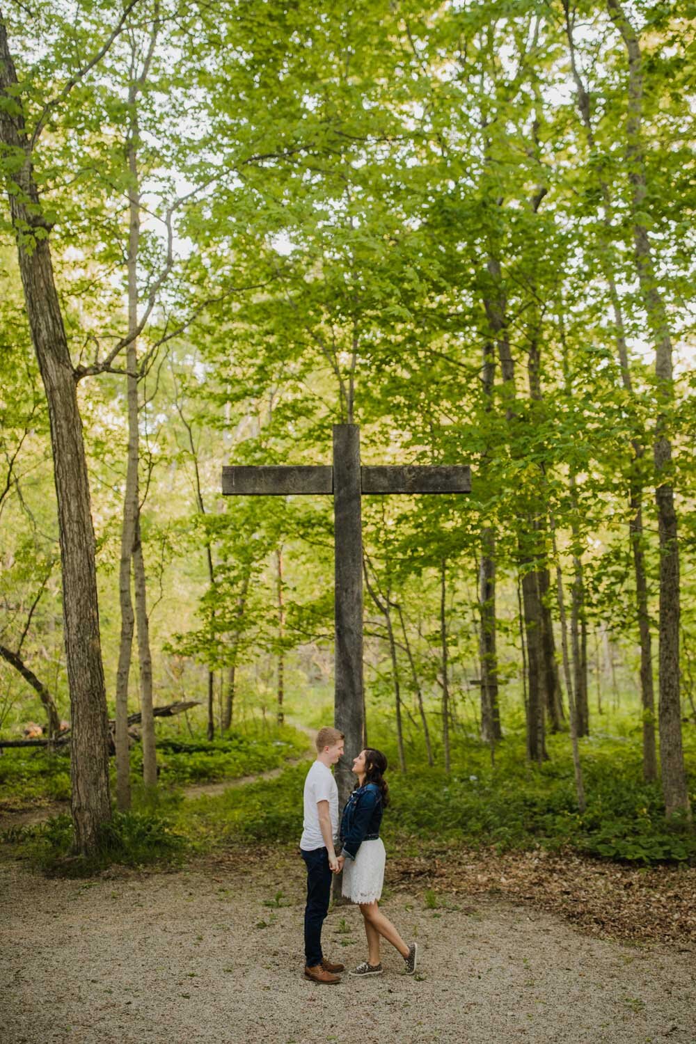 funks-grove-bloomington-illinois-engagement-session-19.jpg