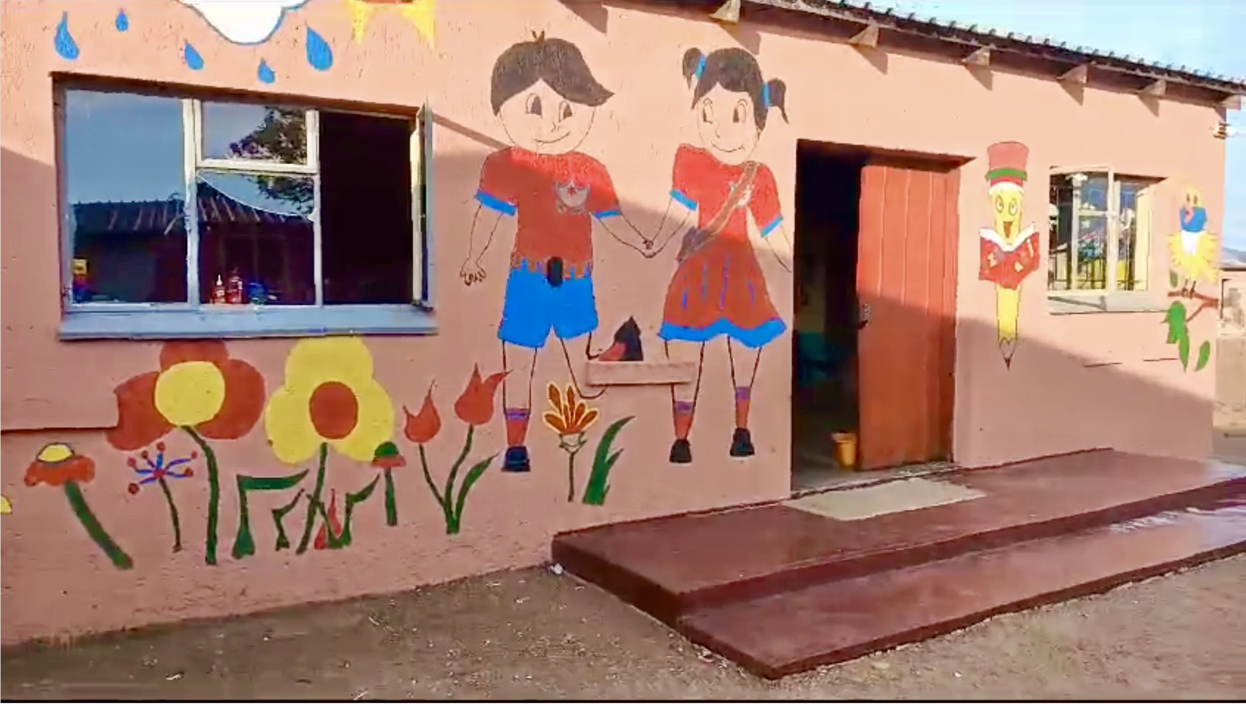Sophie’s Big Classroom Gets Painted