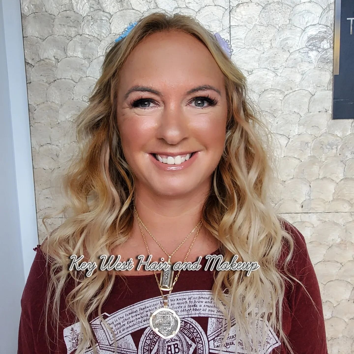 We love our local brides!!! Congratulations Sharon! Soft Mermaid wavy hair and natural makeup to make things look come alive. #keywesthairandmakeup #keywestbride #bride #keywest
#keywestwedding #keywesthairandmakeup #beachbride #bridalinspiration #br