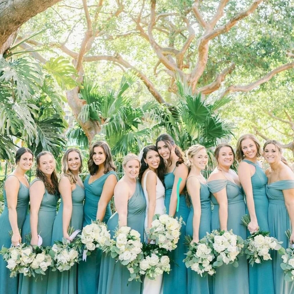 Have a large wedding party? No problem for us.  We have a team of hair and makeup artist that can get all the ladies all glam with hair and makeup. 
#keywesthairandmakeup #keywestwedding #bridalparty #keywesthairstylist #keywestmakeupartist #bride #w