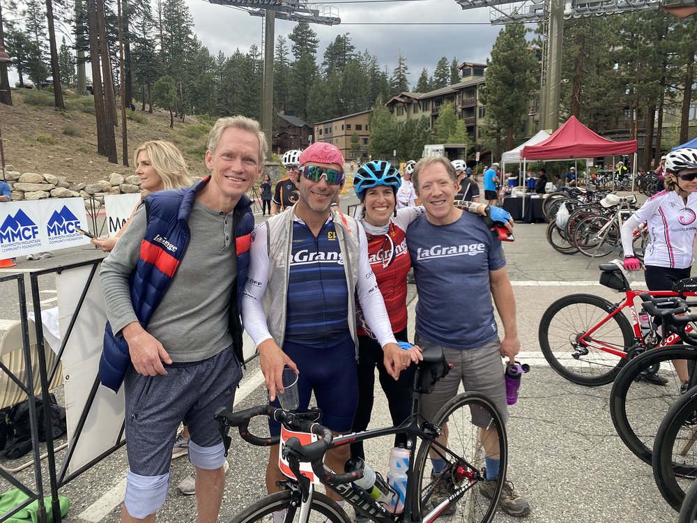  Jaycee, Jess, Lisa, and Rich enjoying the post-ride! 