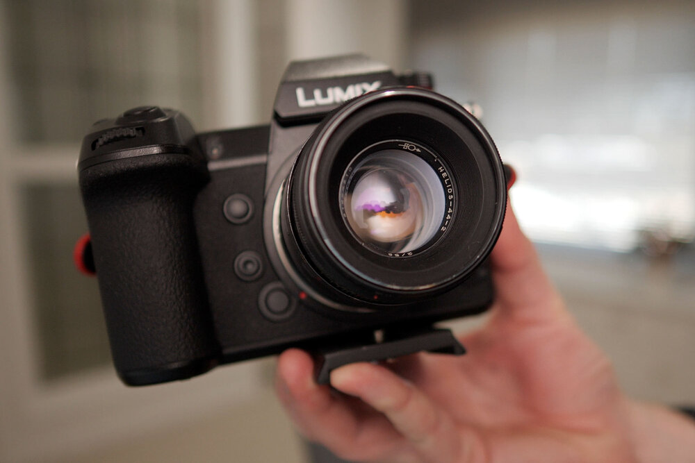 Helios-lens-on-Lumix-S1.jpg