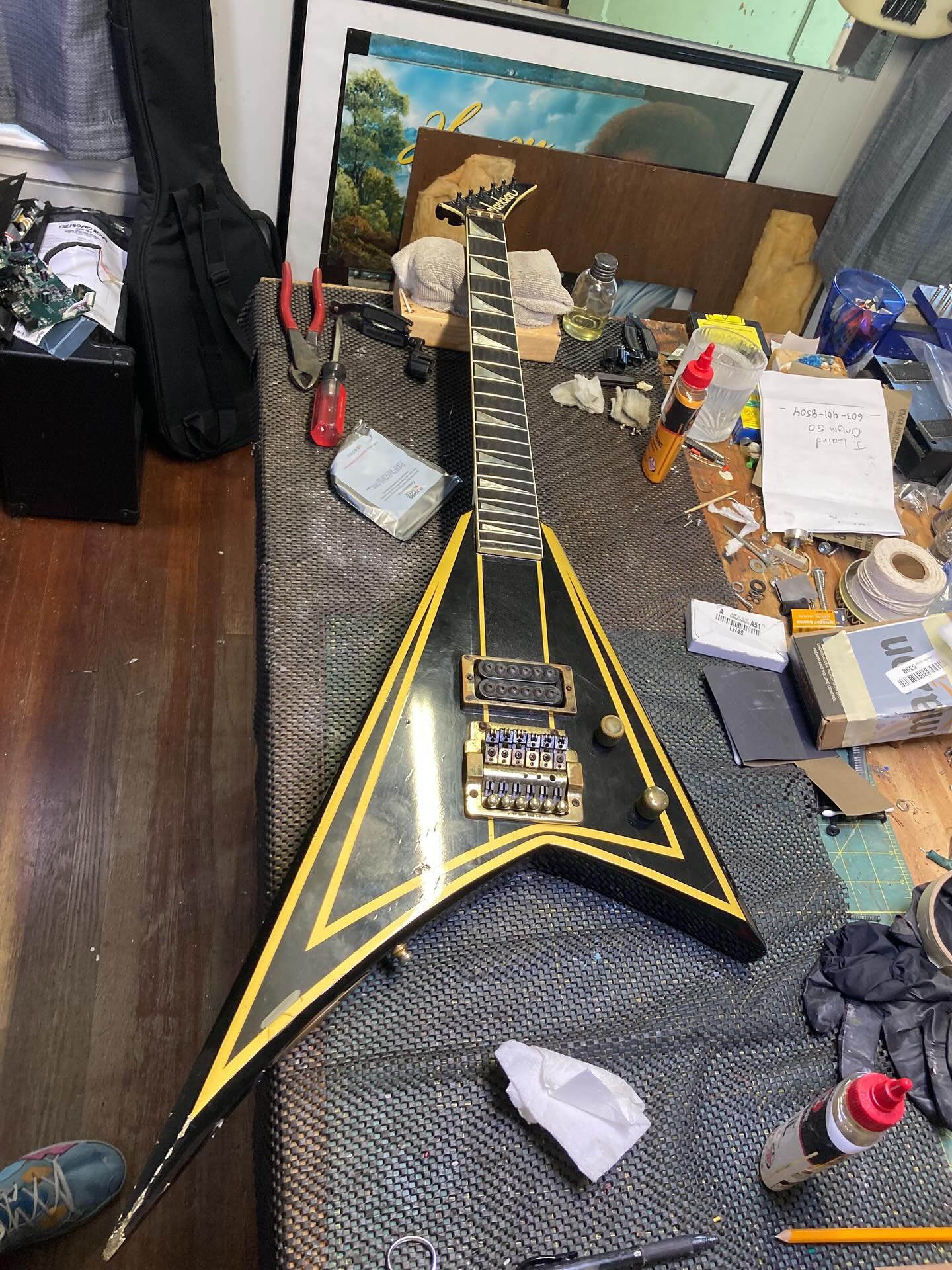 1983 San Dimas Jackson RR. We are not likely to have another like it walk in. #jackson #guitar #randyrhoads