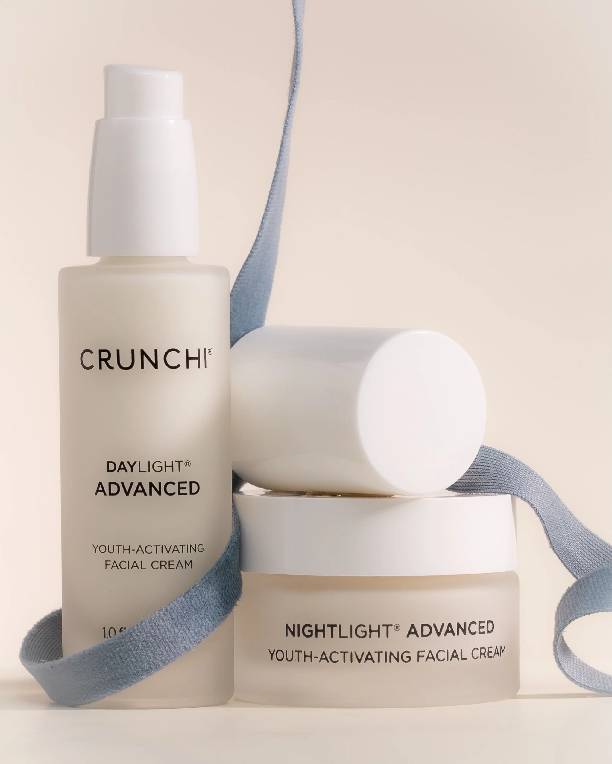 The making of @crunchicollection holiday ❄️

Photography &amp; styling by @megcreates.studio 

#productphotography #freelancephotographer #beauty #cleanbeauty #holiday
