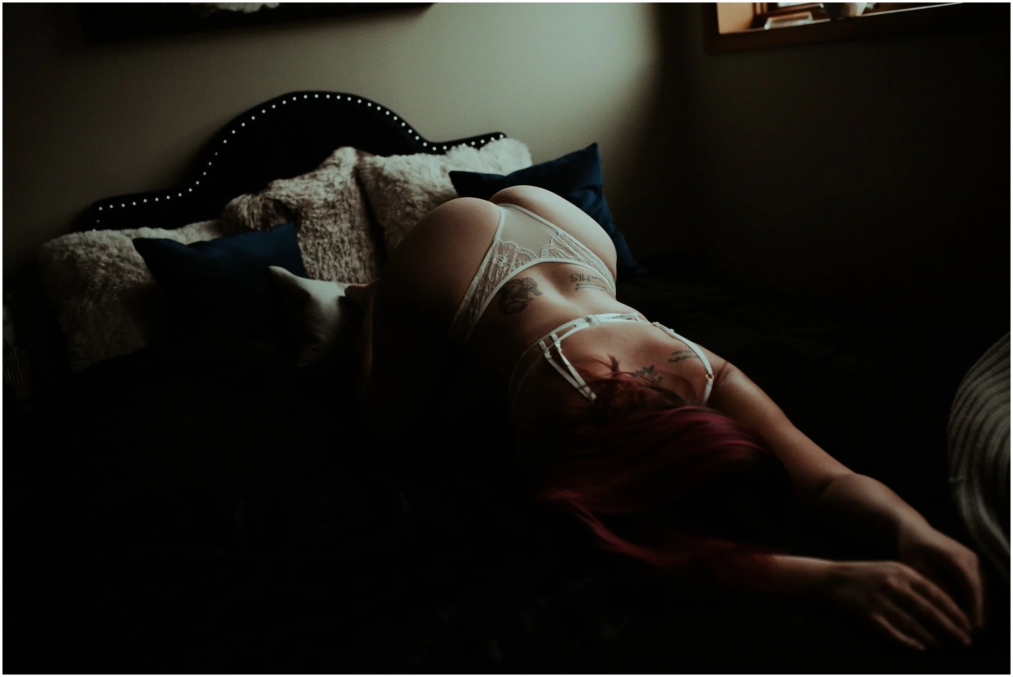 Dark and Moody Boudoir // Terre Haute, Indiana Boudoir Photographer // Kierra Josette Artistry