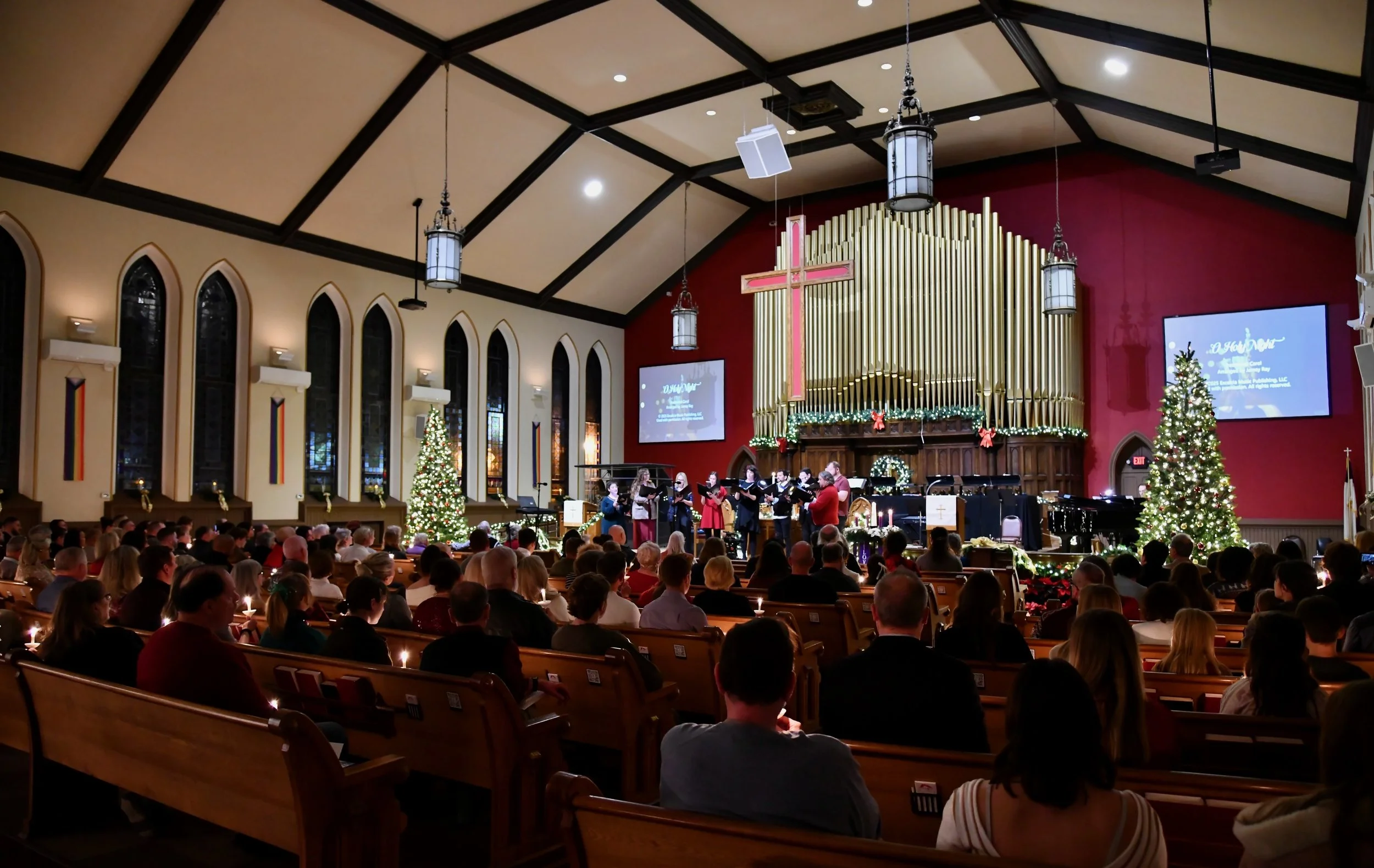 Help Us with the “Unhanging of the Greens!”