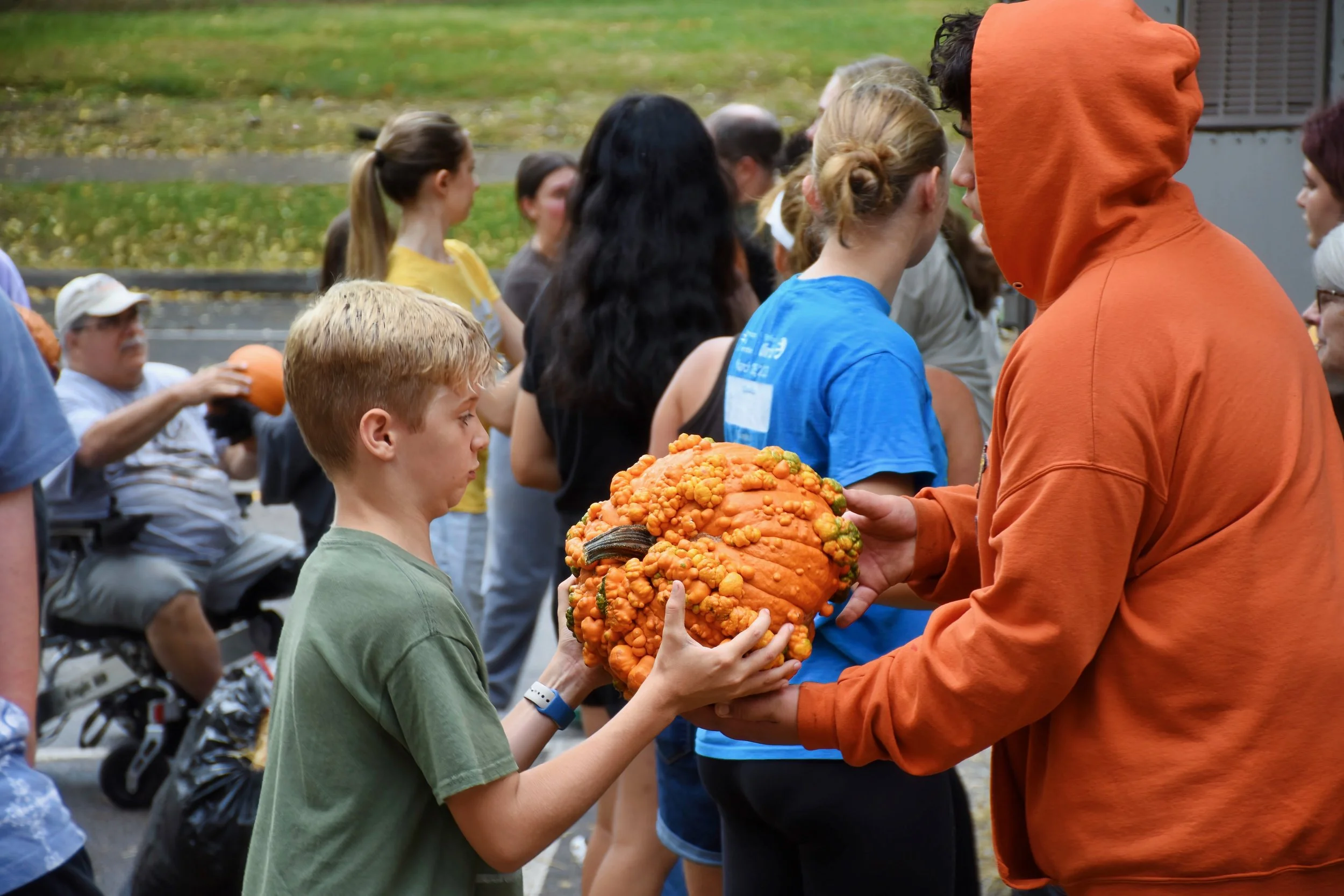 We Need Volunteers at the Pumpkin Patch!!!