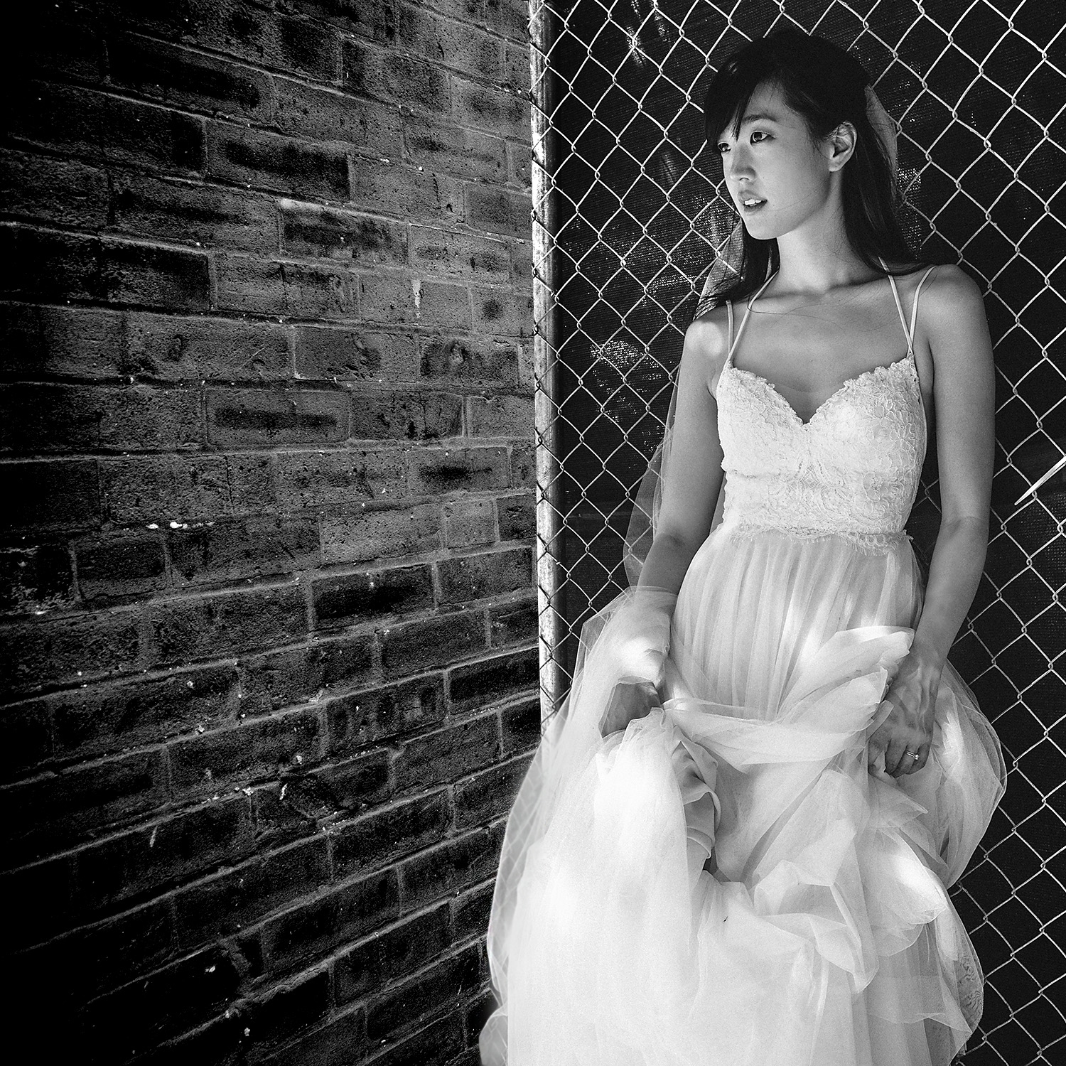 gritty-urban-Jennifer-bride.jpg