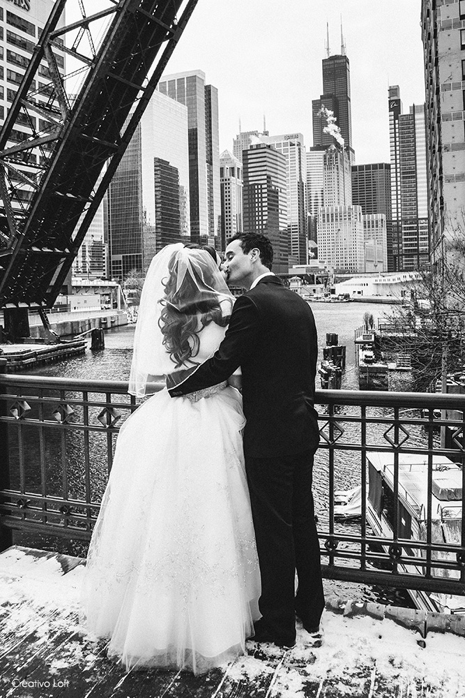 Chicago-bridge-wedding-portrait-BC.jpg