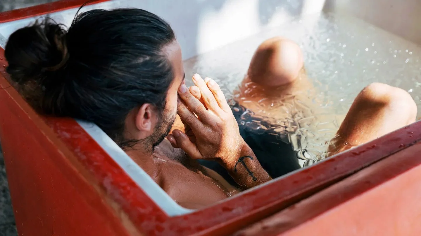 Breathe Into the Cold: How Respa Mindfulness Enhances Your Cold Plunge Experience